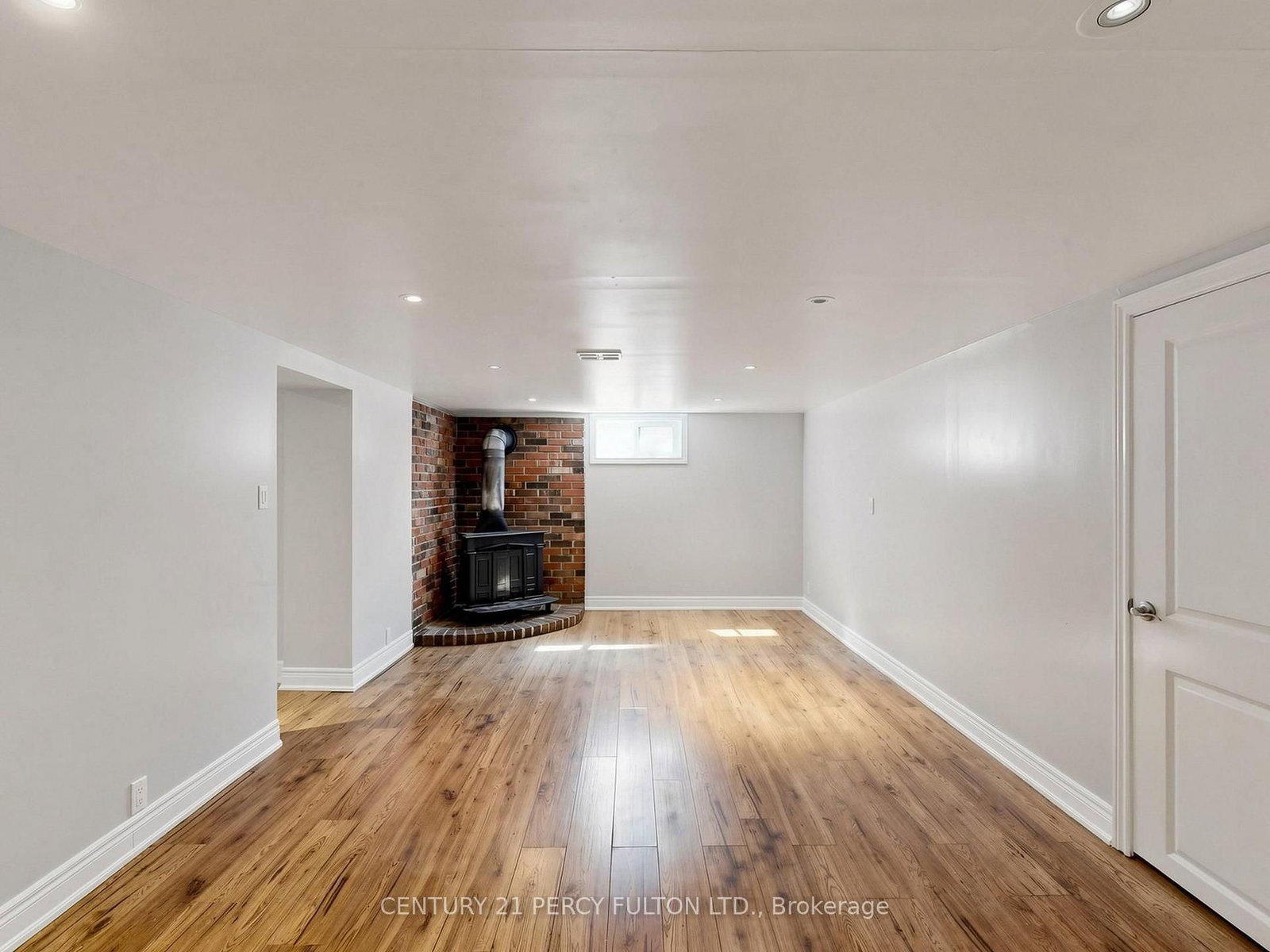 25 Kenwood Cres, Hamilton — 33