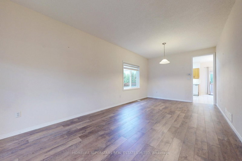 32 HOLKHAM Ave - Photo 5