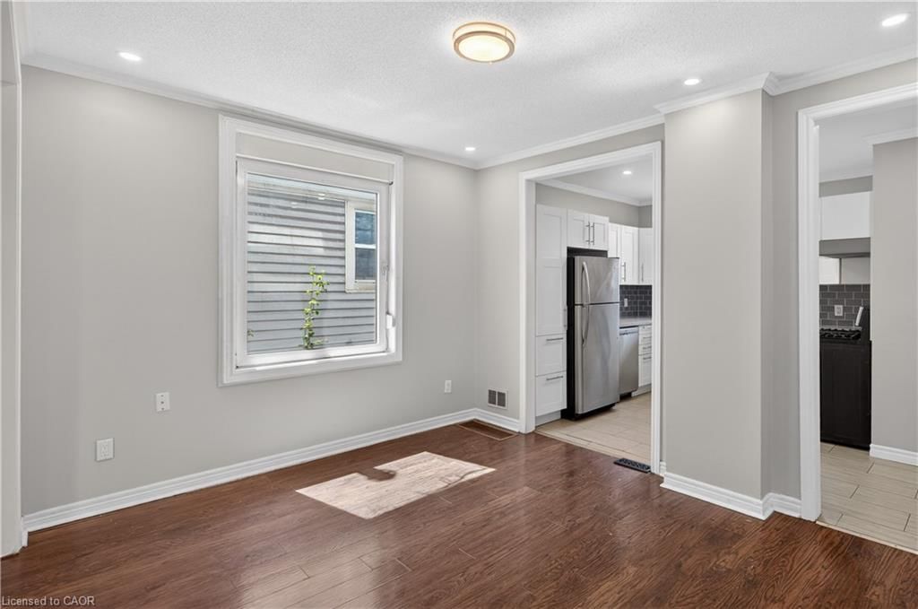 207 Rosslyn Avenue, Hamilton — 11