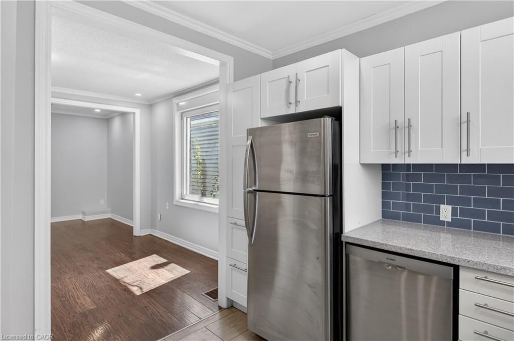 207 Rosslyn Avenue, Hamilton — 15