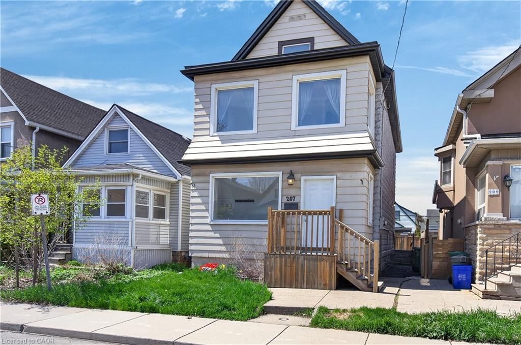 207 Rosslyn Avenue, Hamilton — 2