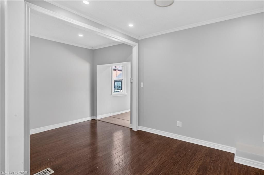 207 Rosslyn Avenue, Hamilton — 7