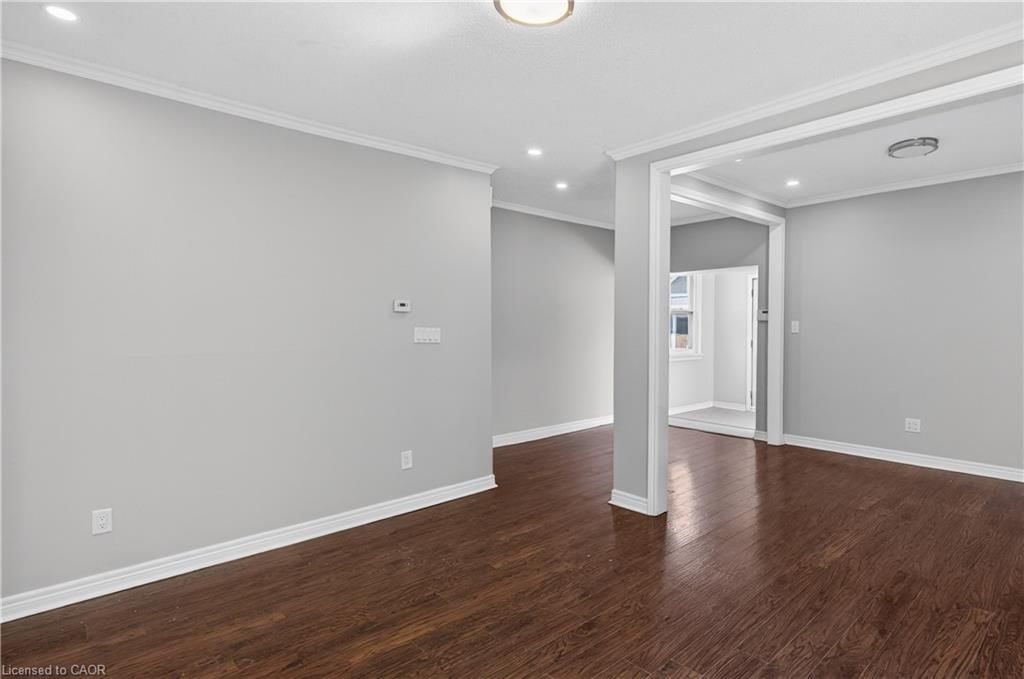 207 Rosslyn Avenue, Hamilton — 9