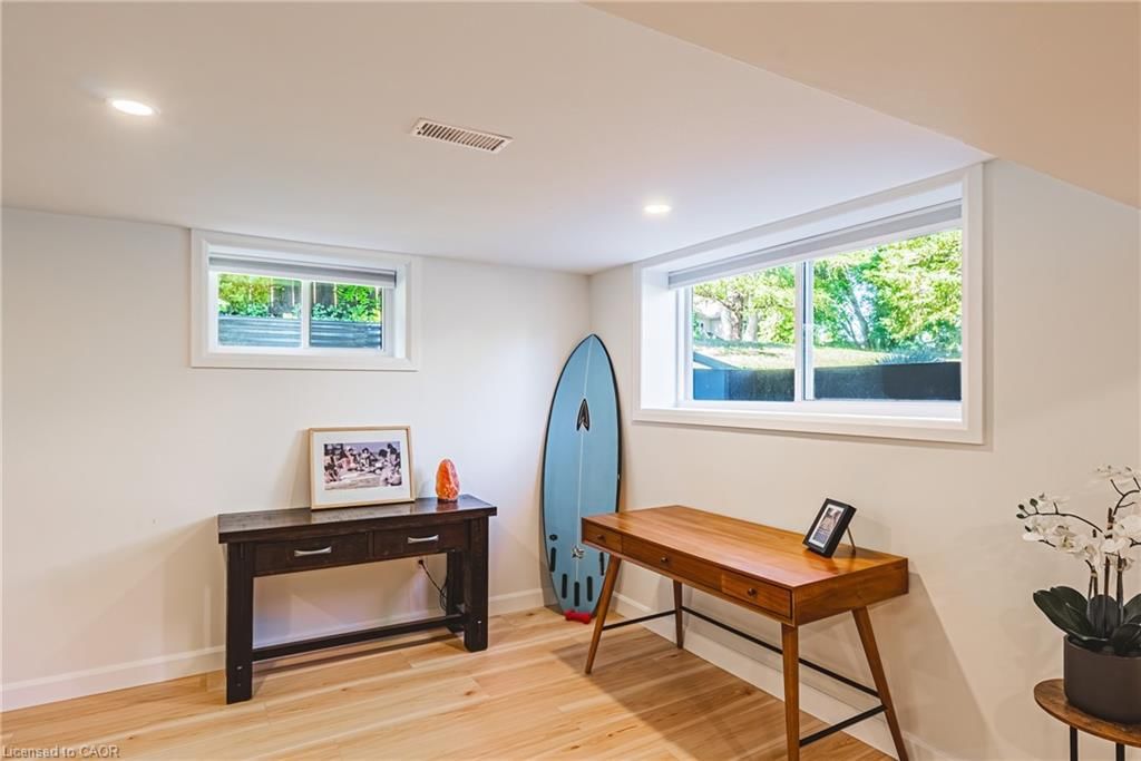 368 Philip Place, Ancaster — 30