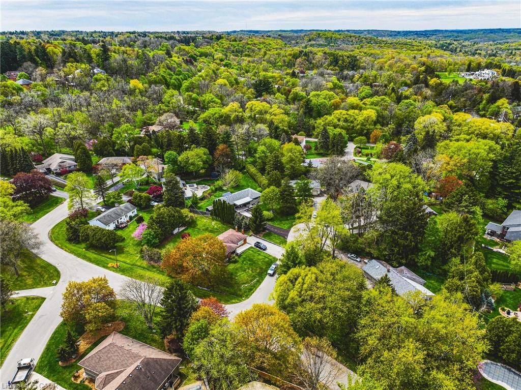 368 Philip Place, Ancaster — 46