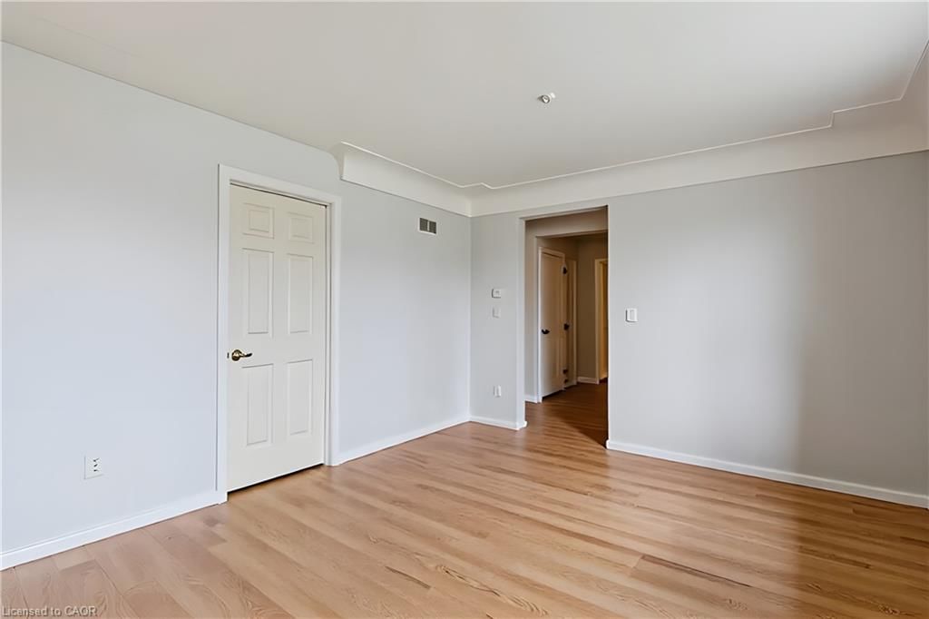 55 West 5th Street, Hamilton — 10