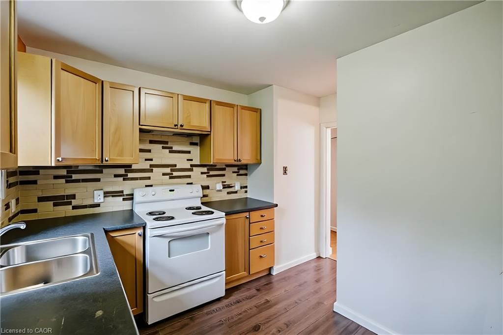 55 West 5th Street, Hamilton — 12