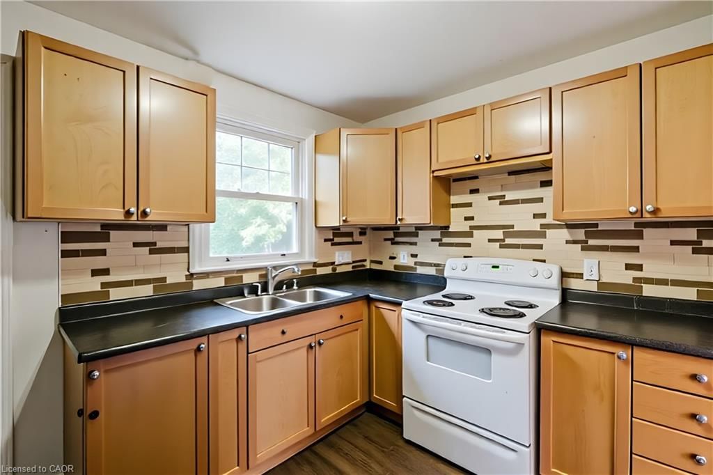 55 West 5th Street, Hamilton — 13
