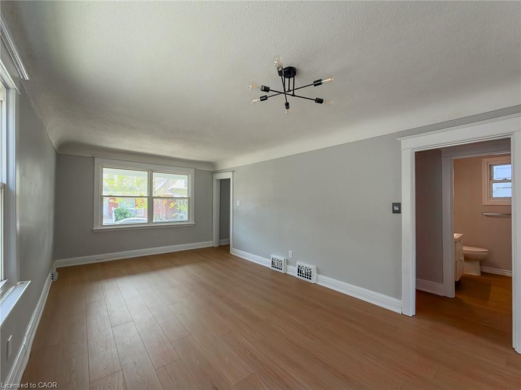 97 Crosthwaite Avenue, Hamilton — 11