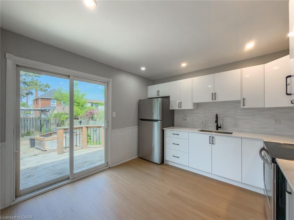 97 Crosthwaite Avenue, Hamilton — 12