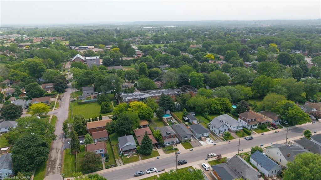 32 Lorne Street, St. Catharines — 29