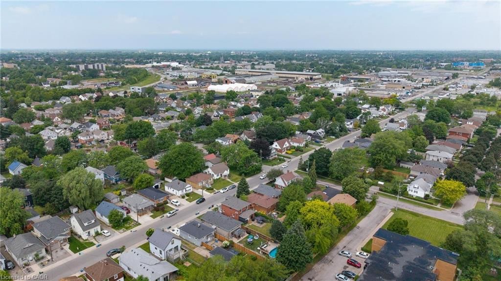 32 Lorne Street, St. Catharines — 31