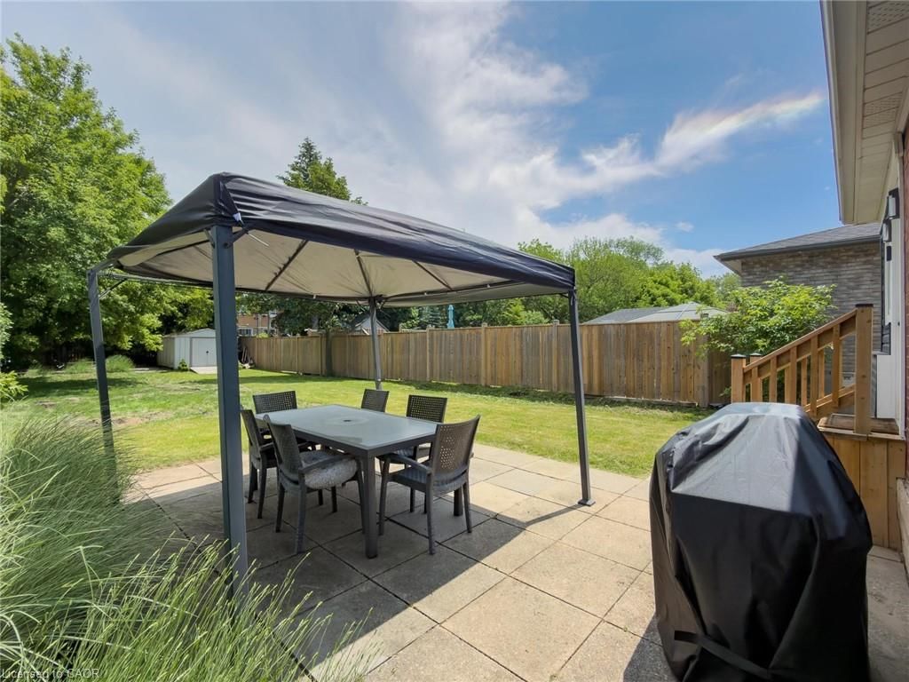 32 Lorne Street, St. Catharines — 5