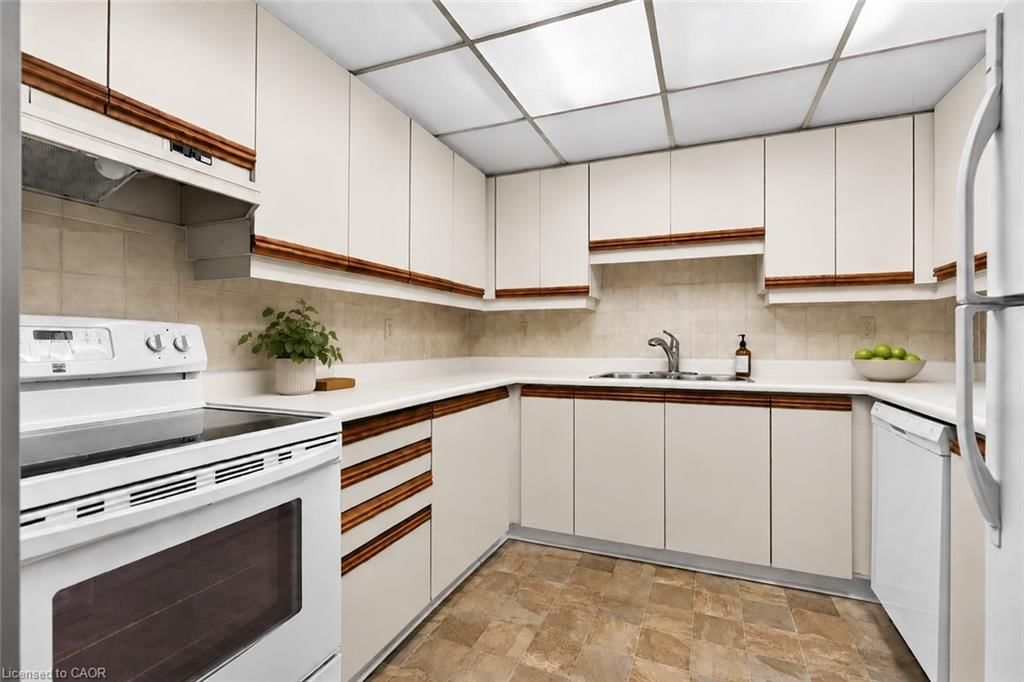 710-1225 North Shore Boulevard, Burlington — 12