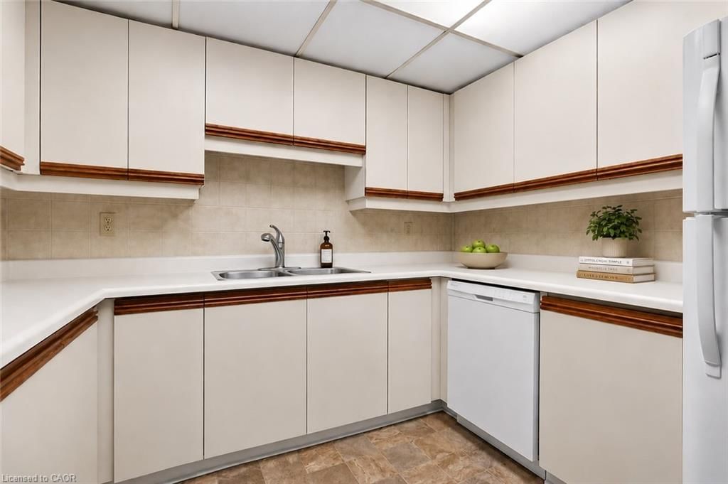 710-1225 North Shore Boulevard, Burlington — 13