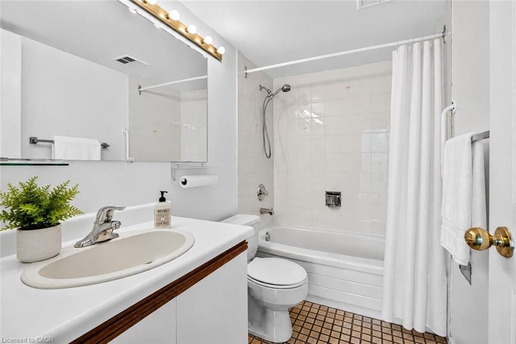 710-1225 North Shore Boulevard, Burlington — 19