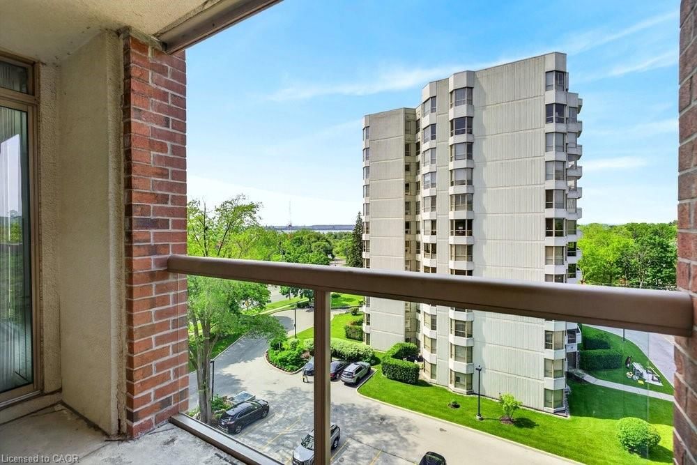 710-1225 North Shore Boulevard, Burlington — 24