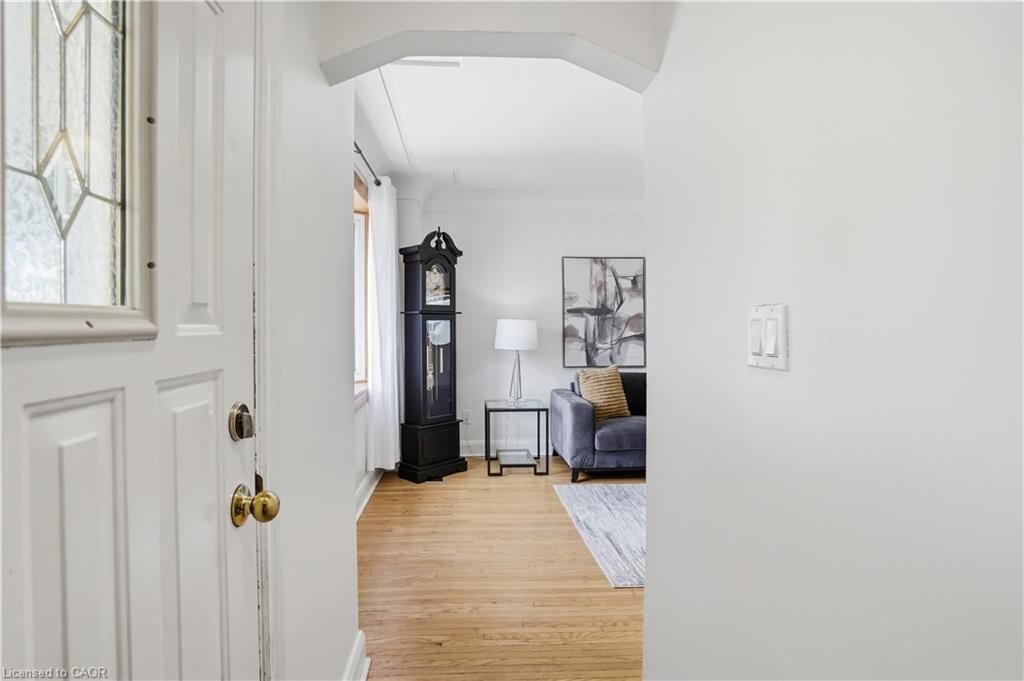 29 Shadyside Avenue, Hamilton — 2