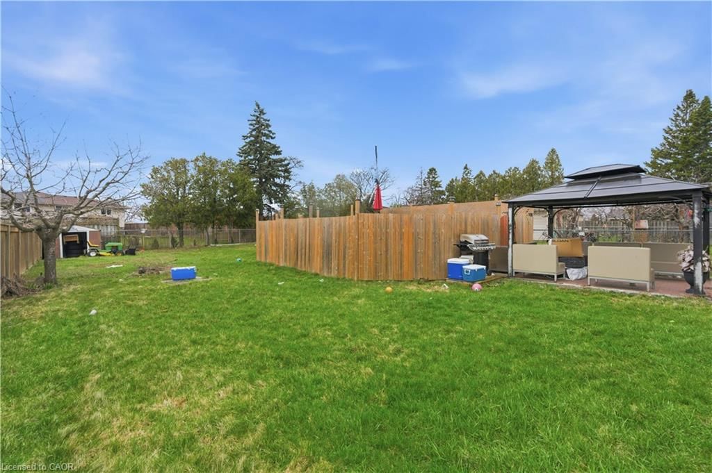 916 Stone Church Road, Hamilton — 28
