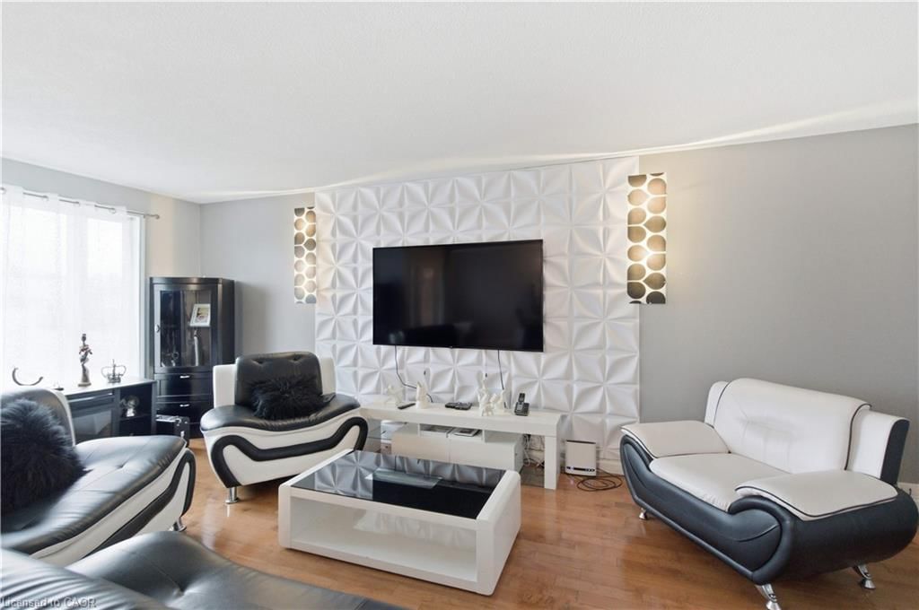 916 Stone Church Road, Hamilton — 8