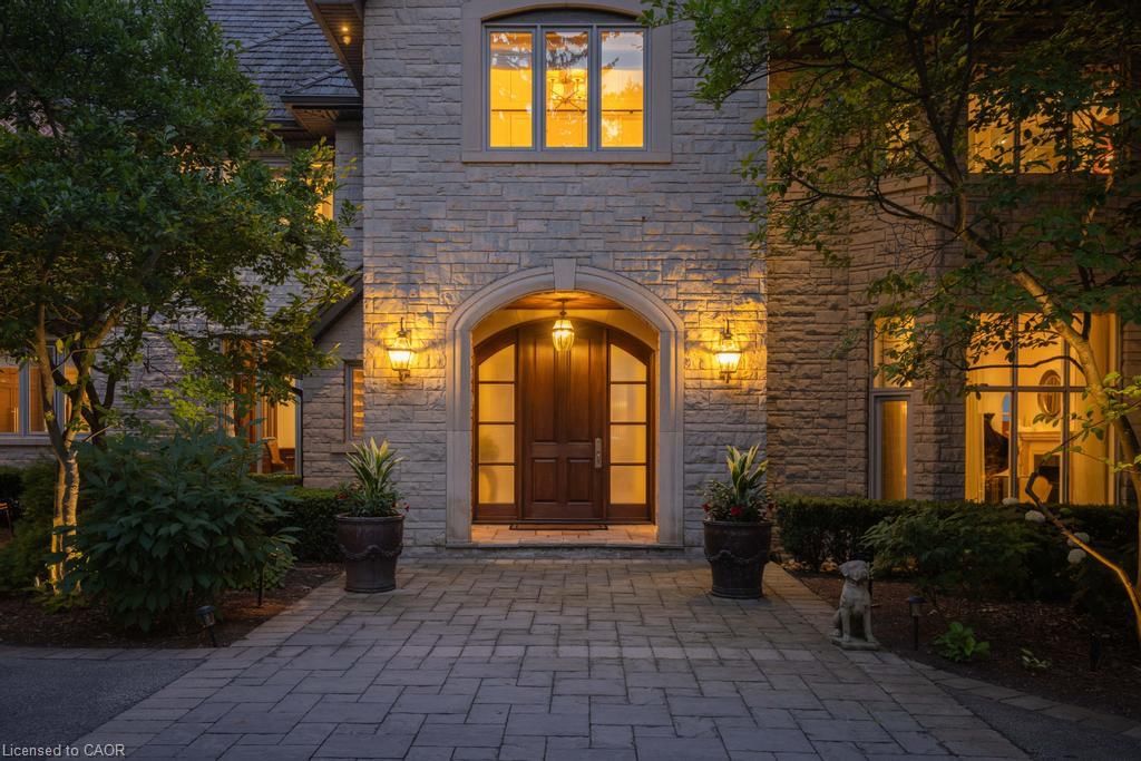 4038 Lakeshore Road, Burlington — 20