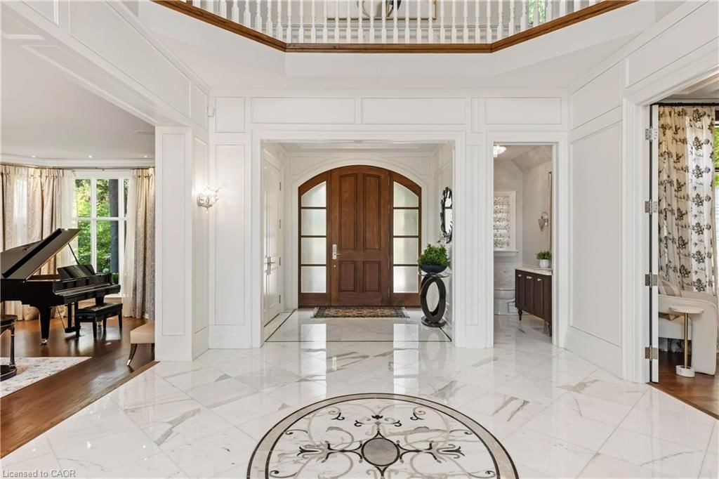 4038 Lakeshore Road, Burlington — 21