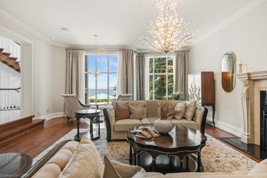 4038 Lakeshore Road, Burlington — 24