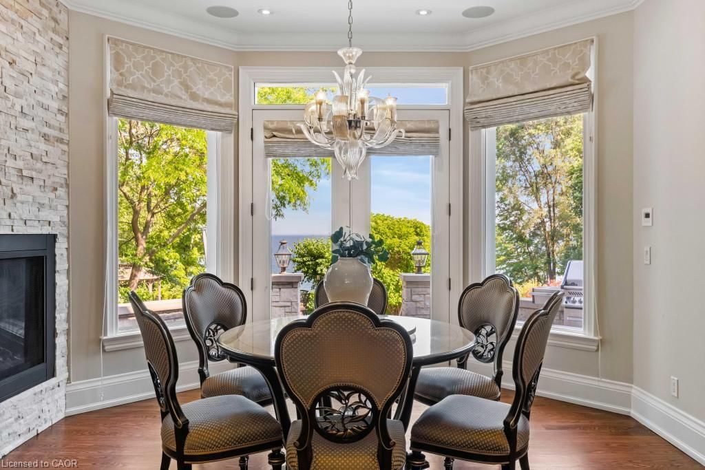 4038 Lakeshore Road, Burlington — 29