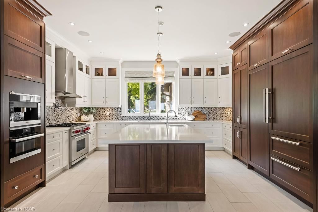 4038 Lakeshore Road, Burlington — 30