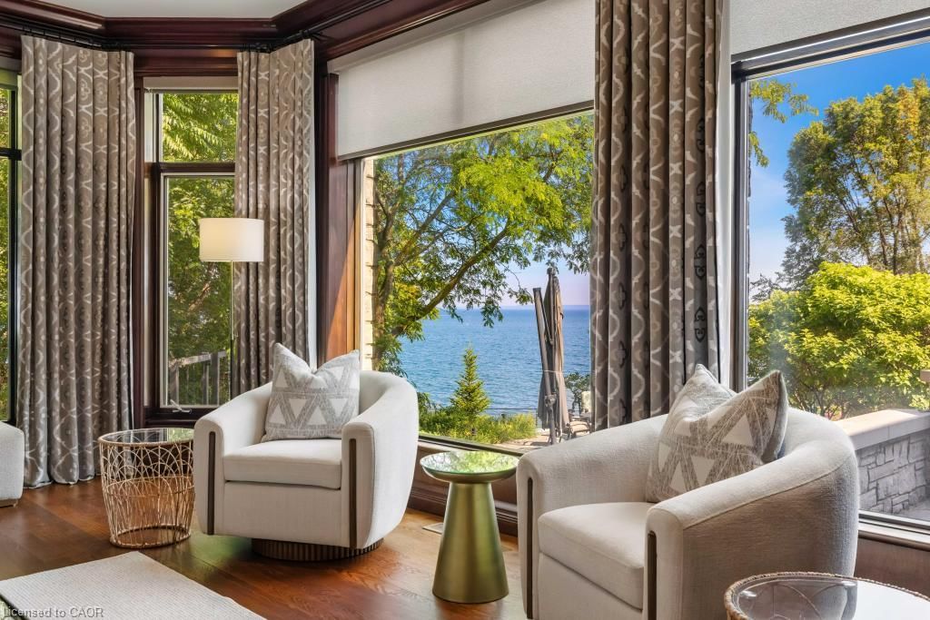 4038 Lakeshore Road, Burlington — 32