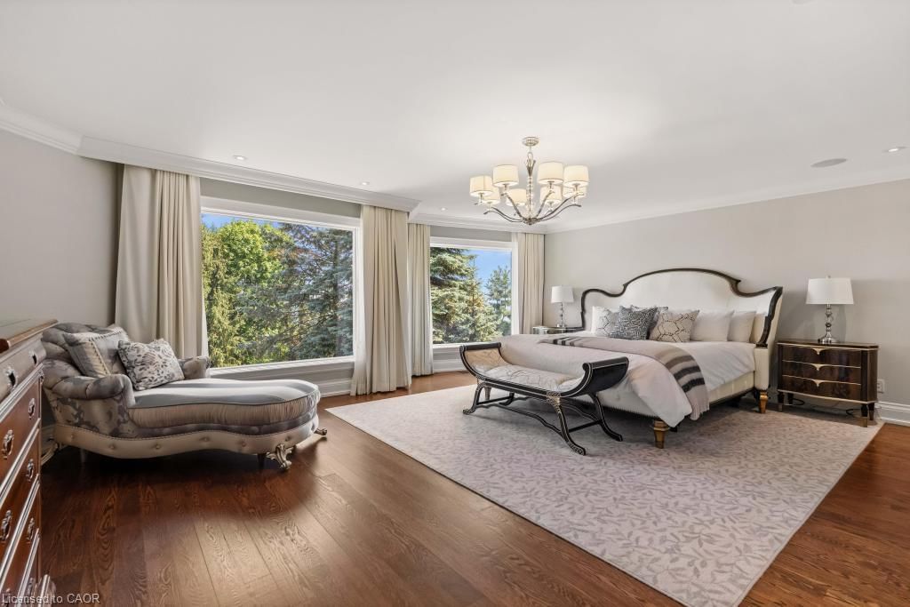4038 Lakeshore Road, Burlington — 33