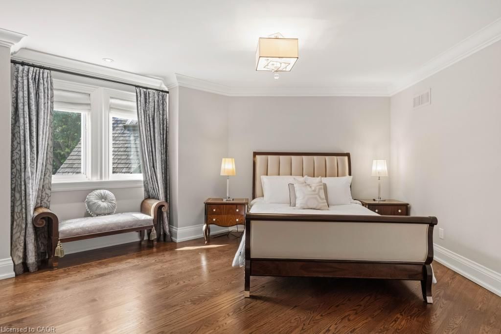 4038 Lakeshore Road, Burlington — 41