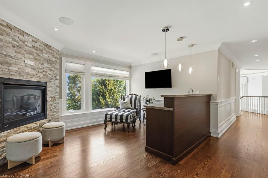 4038 Lakeshore Road, Burlington — 42