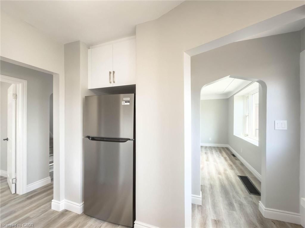 20 Patricia Place, Hamilton — 18