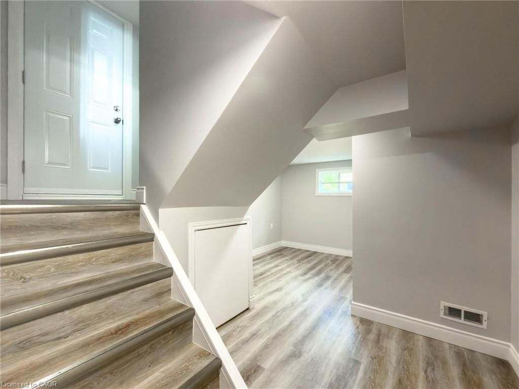 20 Patricia Place, Hamilton — 27