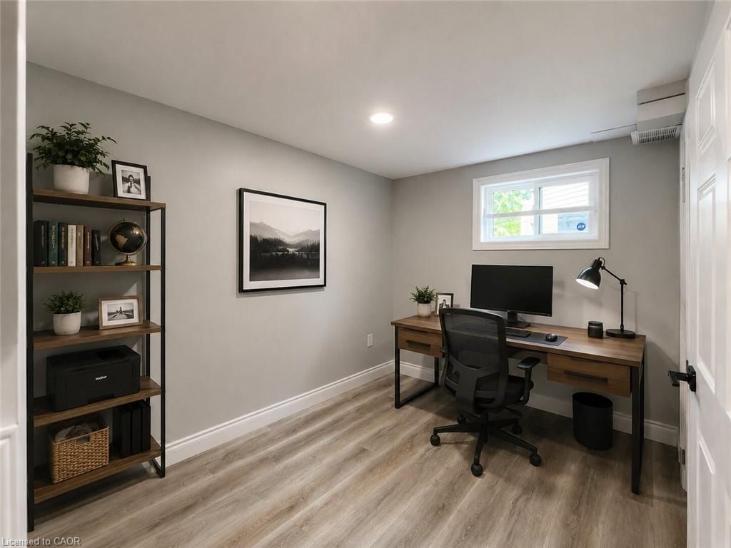 20 Patricia Place, Hamilton — 28