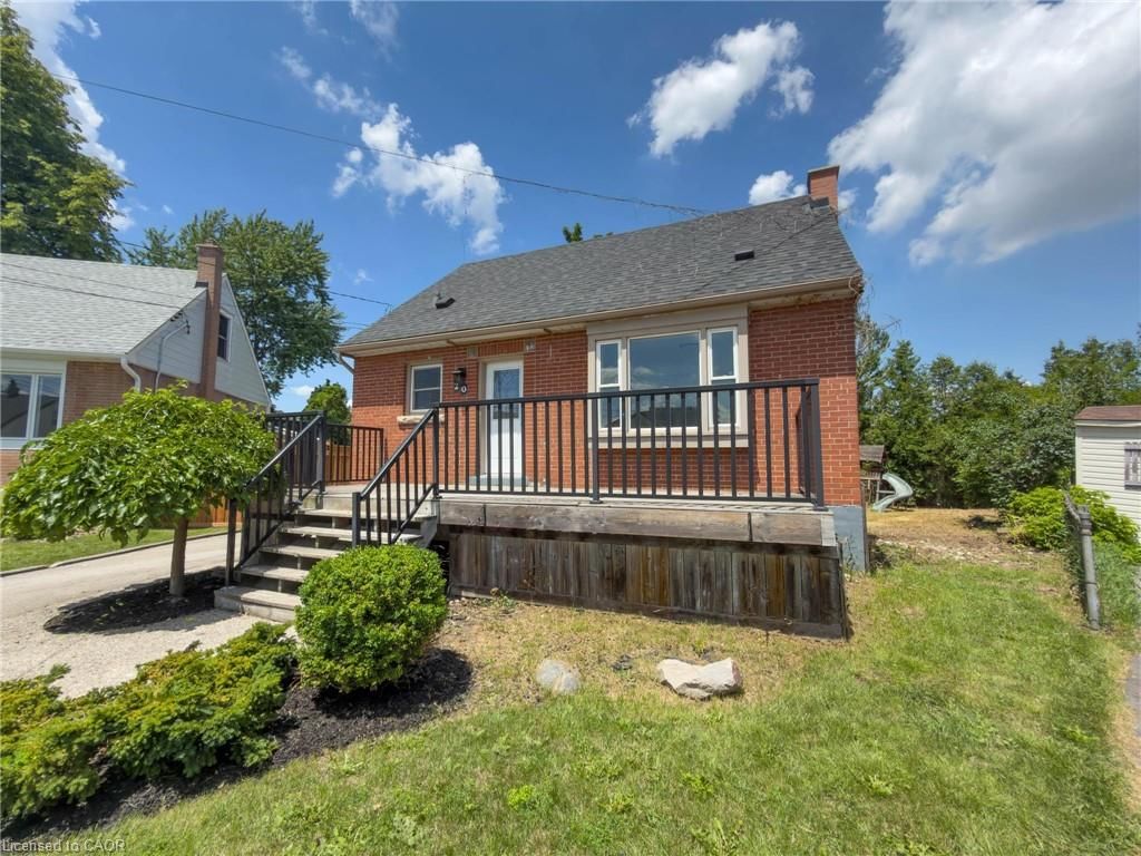 20 Patricia Place, Hamilton — 3
