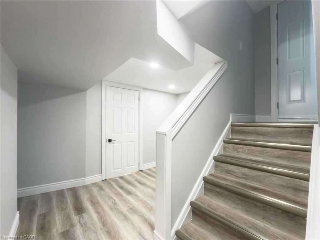 20 Patricia Place, Hamilton — 31