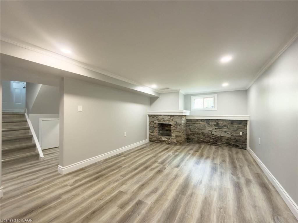 20 Patricia Place, Hamilton — 37