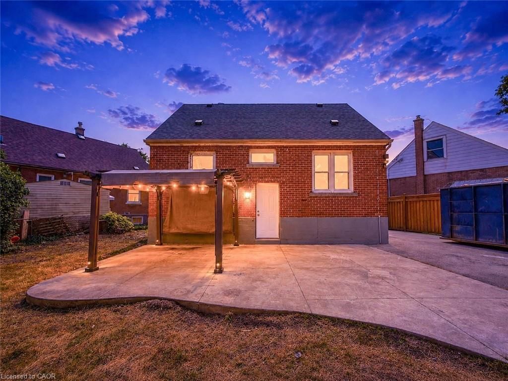 20 Patricia Place, Hamilton — 40