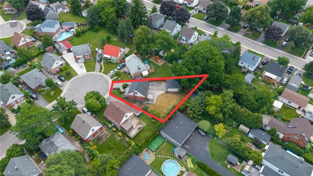 20 Patricia Place, Hamilton — 48