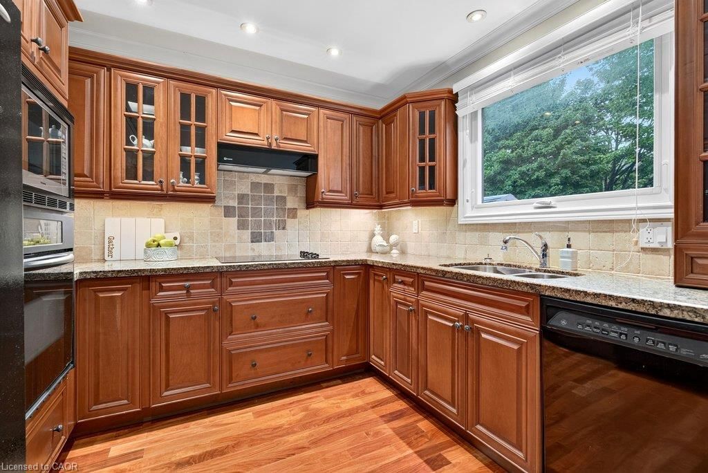 1152 Lockhart Road, Burlington — 13
