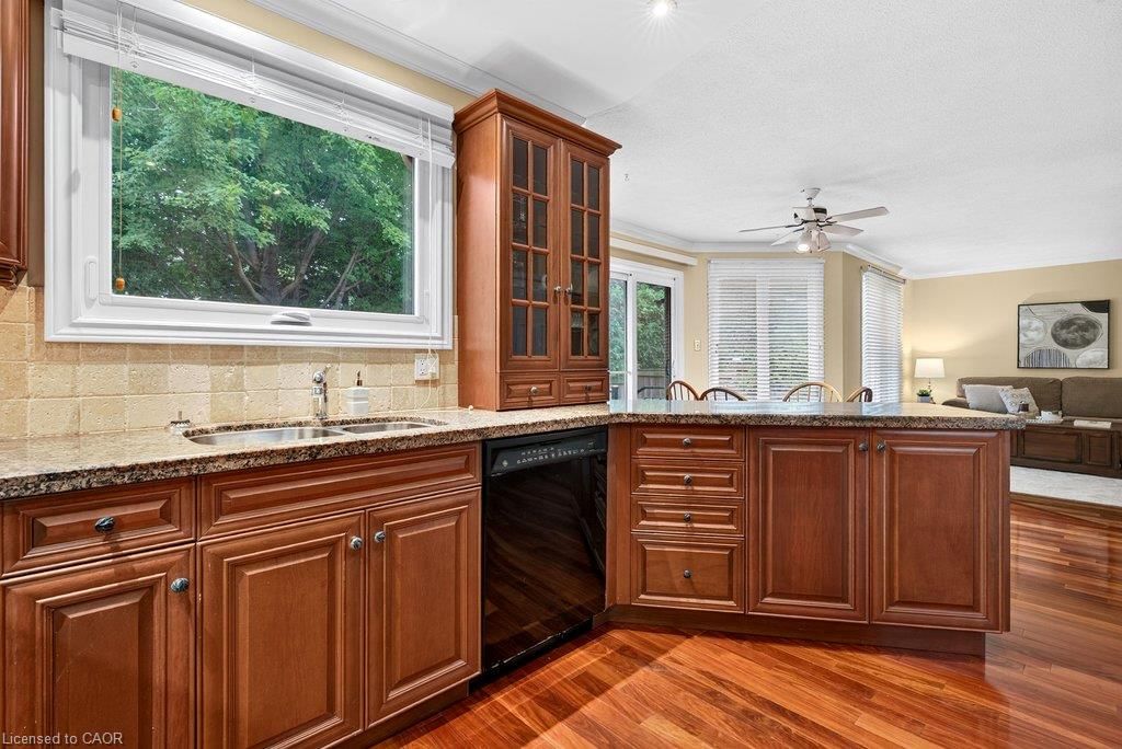 1152 Lockhart Road, Burlington — 14