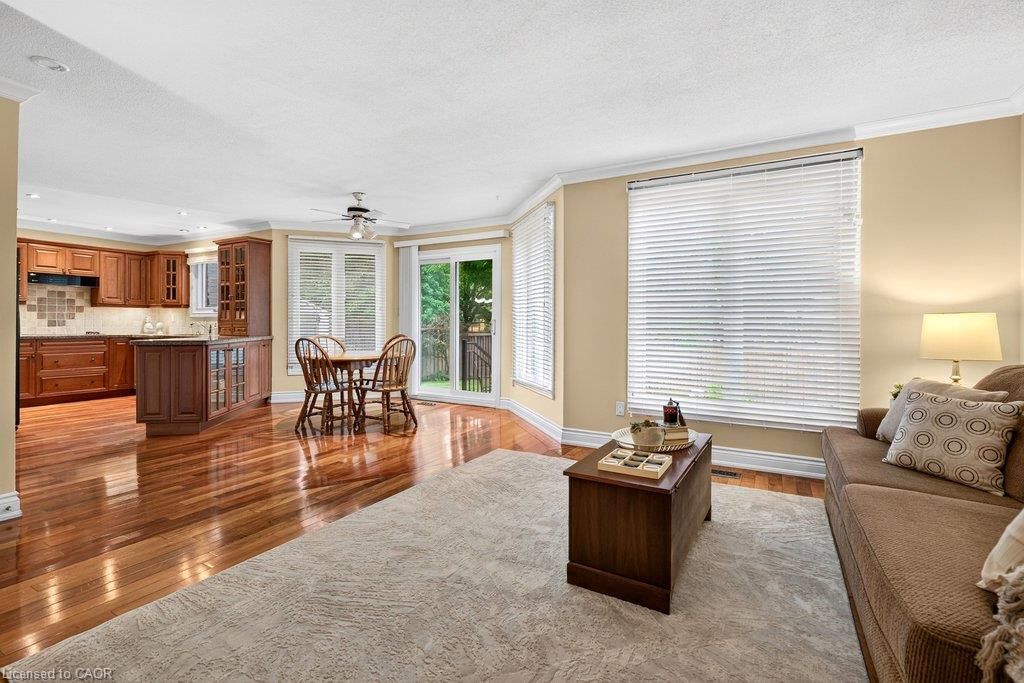 1152 Lockhart Road, Burlington — 17