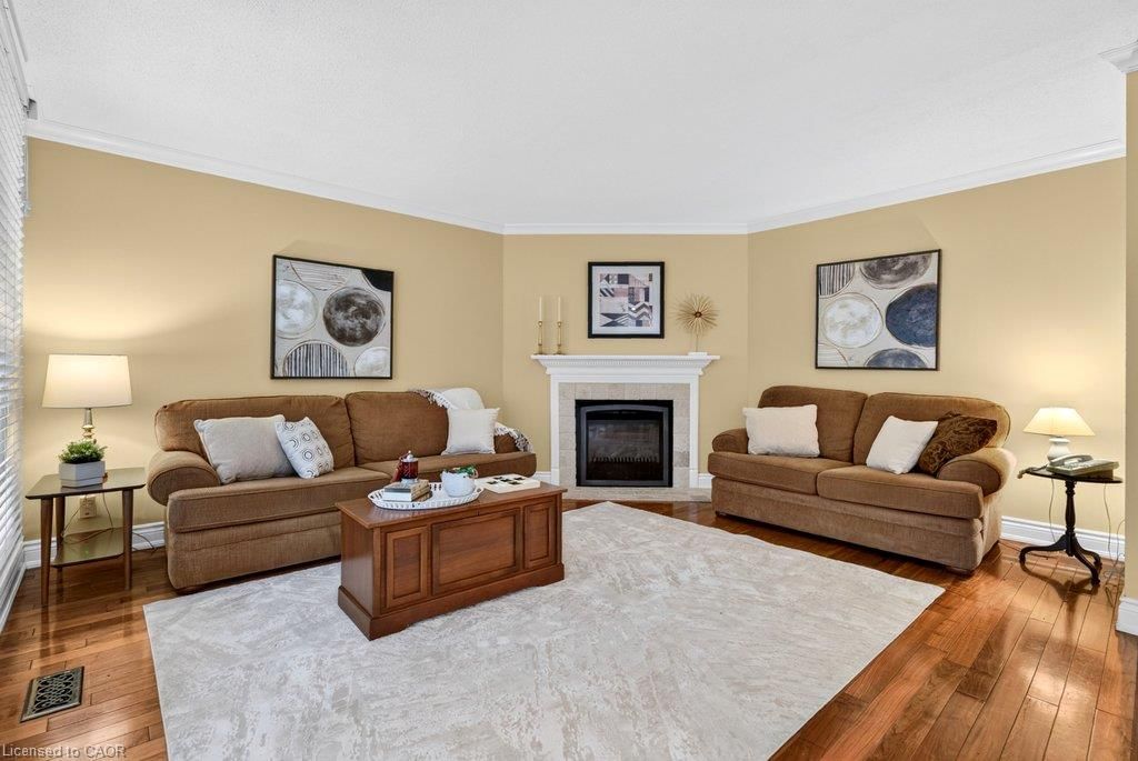 1152 Lockhart Road, Burlington — 19