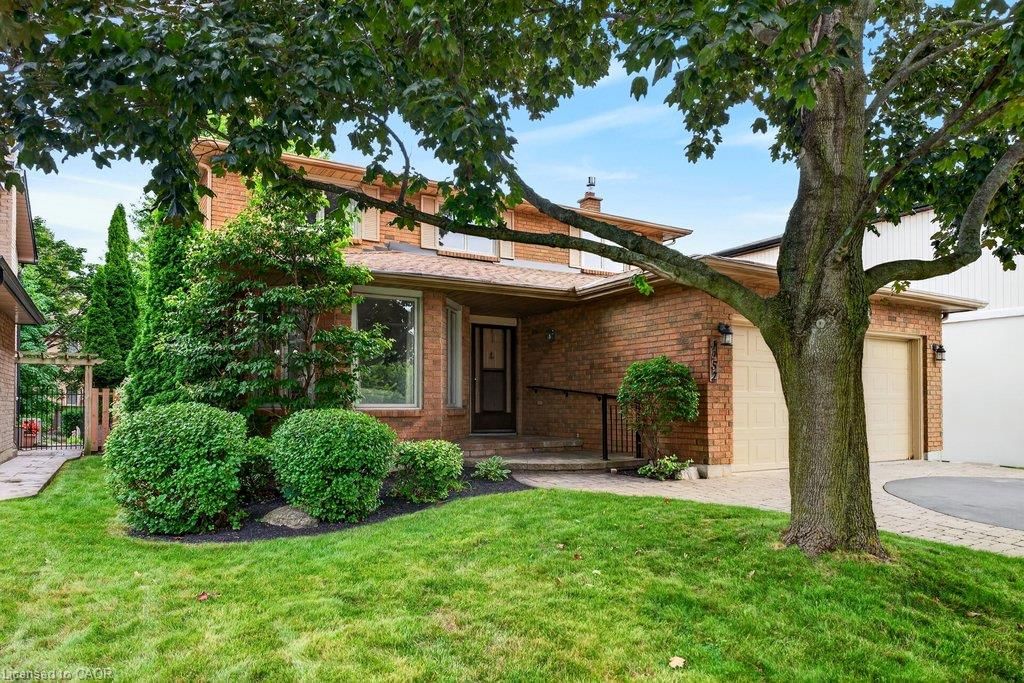 1152 Lockhart Road, Burlington — 3