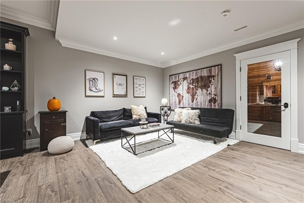 597 Old York Road, Burlington — 31