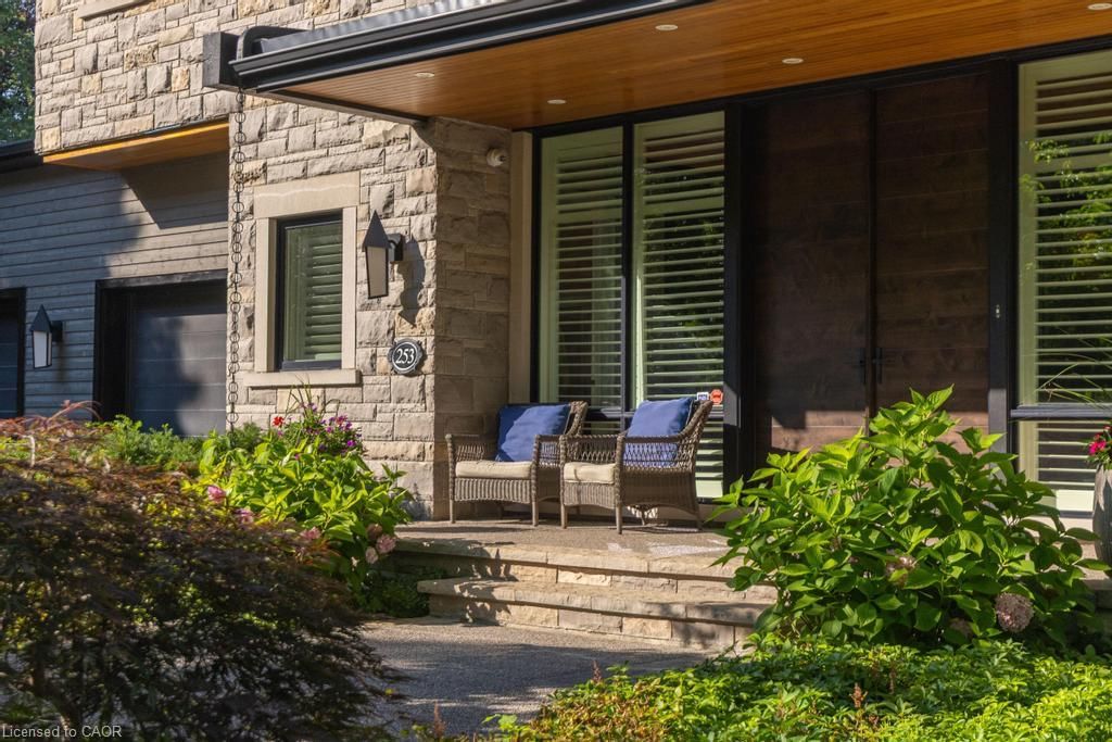253 Rossmore Boulevard, Burlington — 10