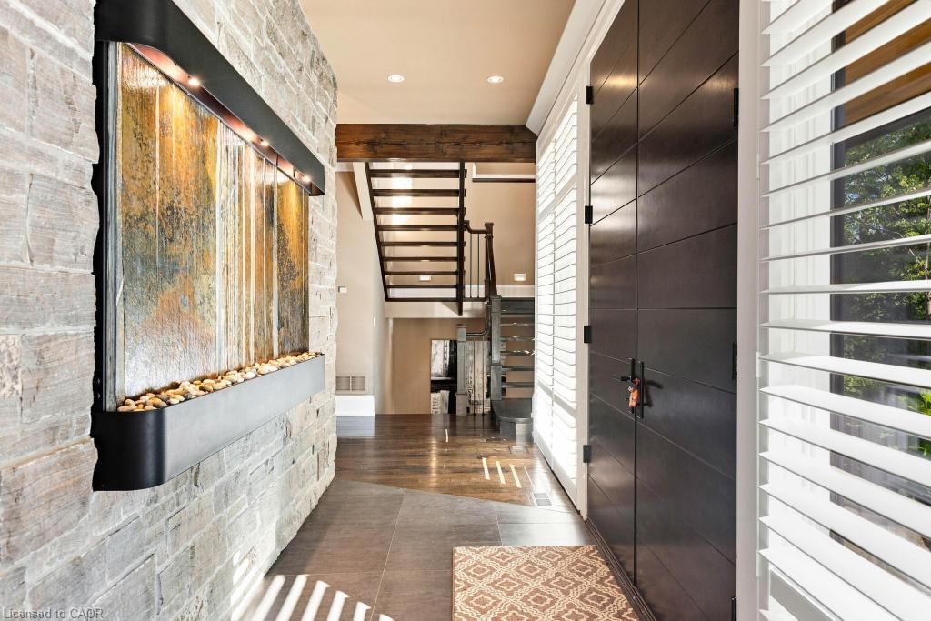 253 Rossmore Boulevard, Burlington — 12