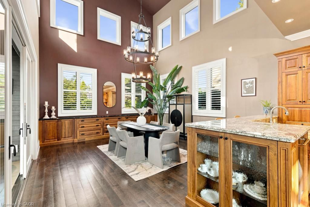 253 Rossmore Boulevard, Burlington — 21